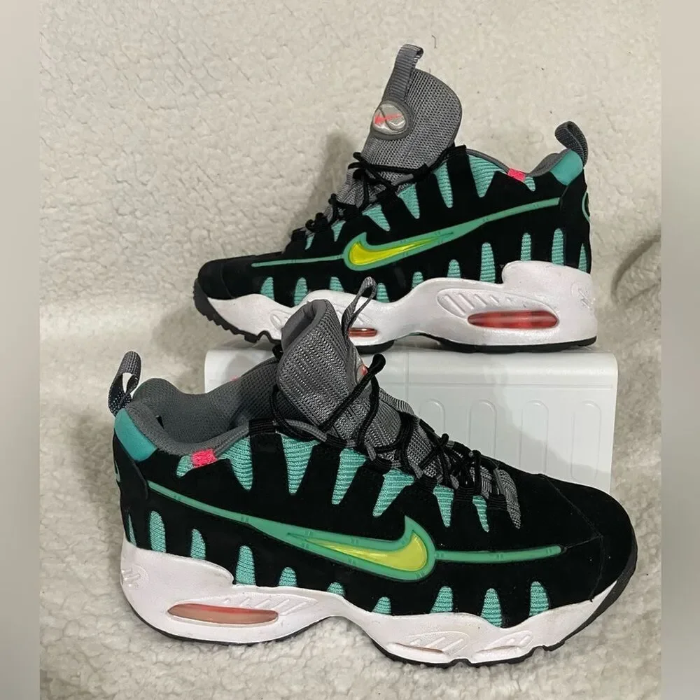 Nike‎ Air Max Hideo Nomo sneakers size 5.5 Y (Big Girl)